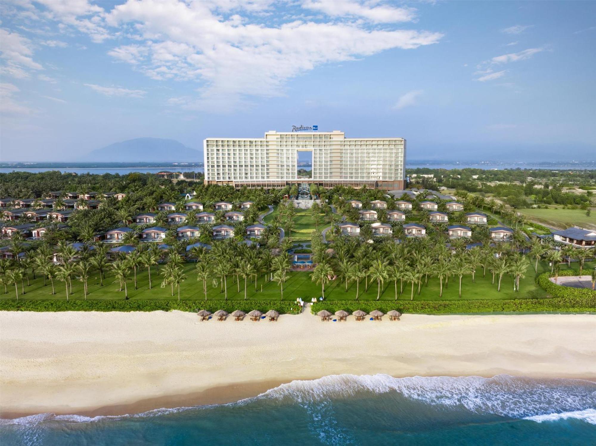 Radisson Blu Resort Cam Ranh Mieu Ong Exterior foto